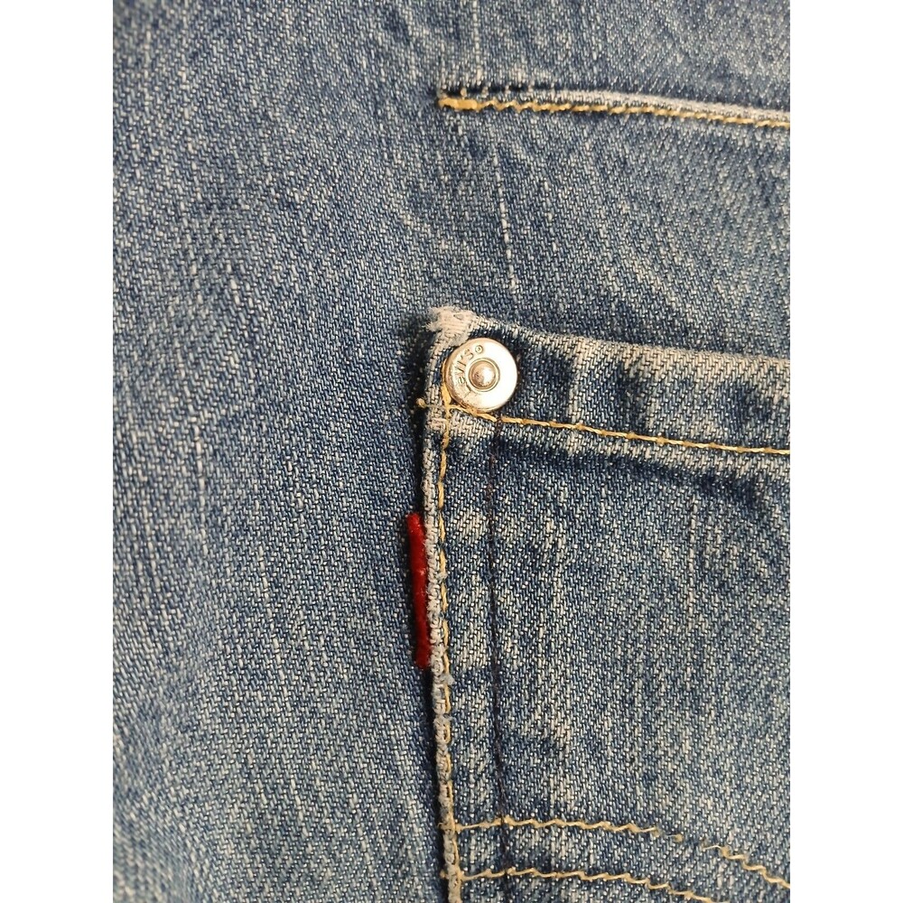 Vintage Levis Engineered Twisted Jeans Buckle Back Tag 28x32 - Picture 5 of 8